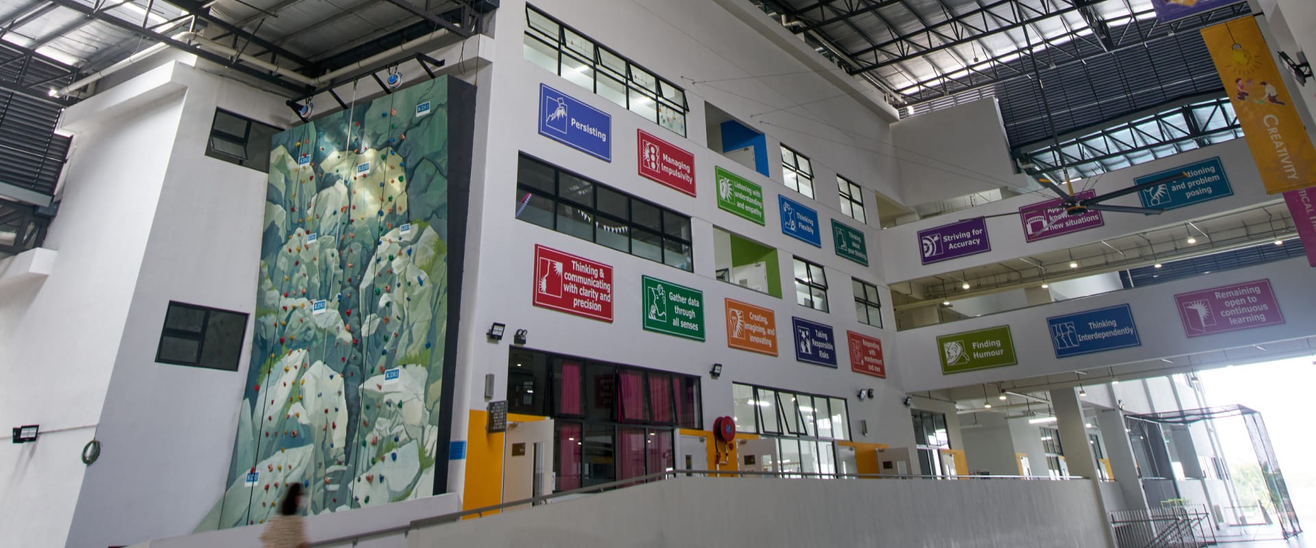 school-timing-banner-img