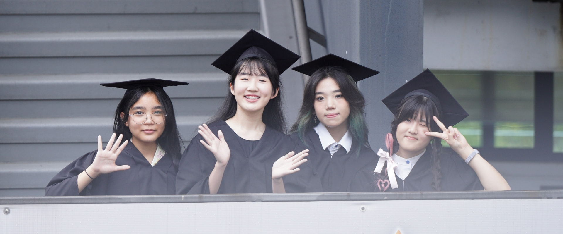 Scholar.25- Header Photo 1920px – 800px